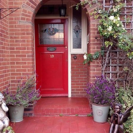 Kingsway Bed & Breakfast Bed and Breakfast Broxbourne Esterno foto