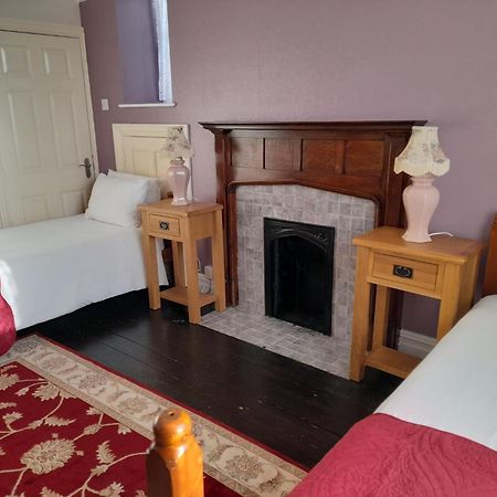 Kingsway Bed & Breakfast Bed and Breakfast Broxbourne Esterno foto