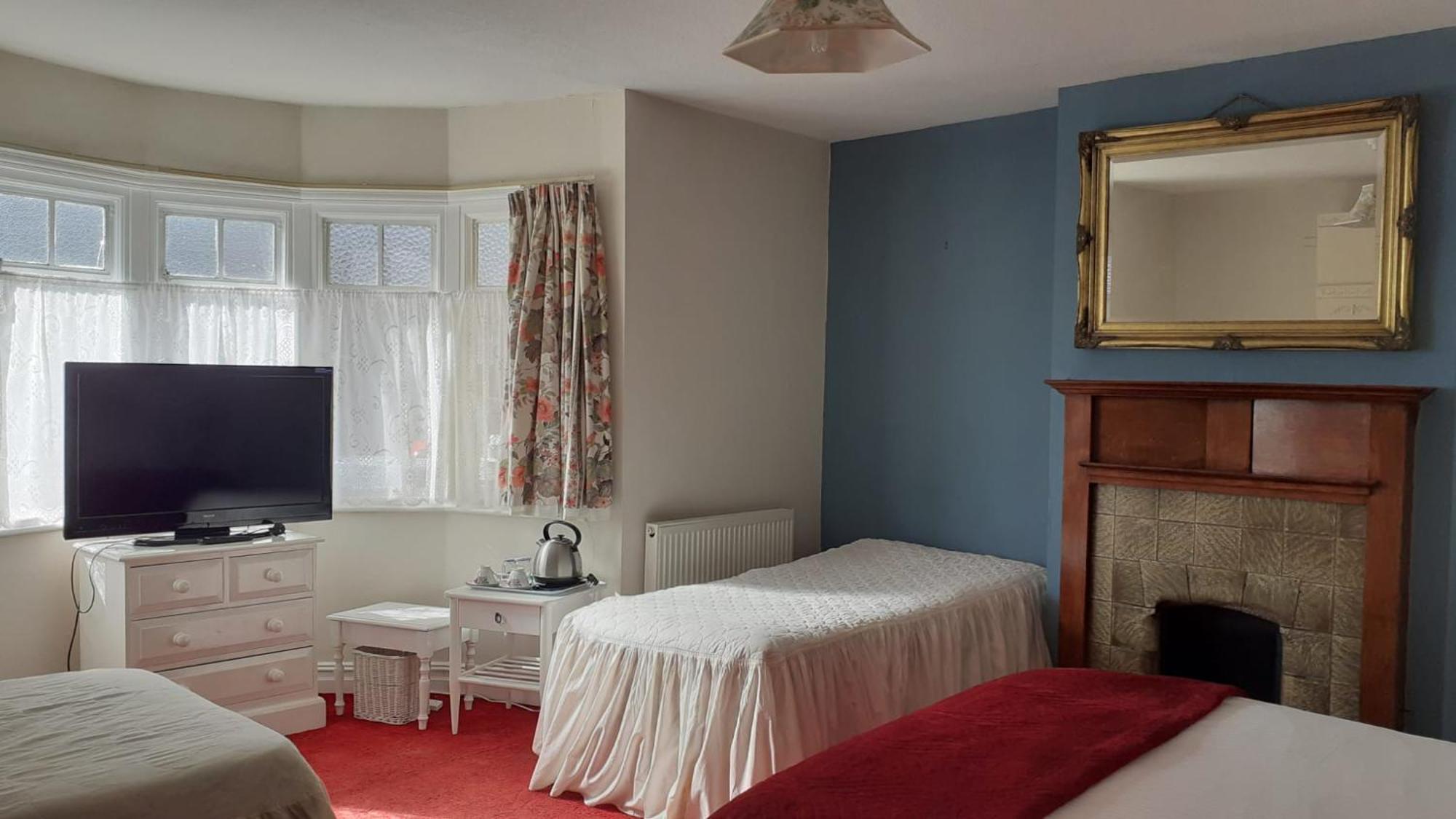 Kingsway Bed & Breakfast Broxbourne Esterno foto